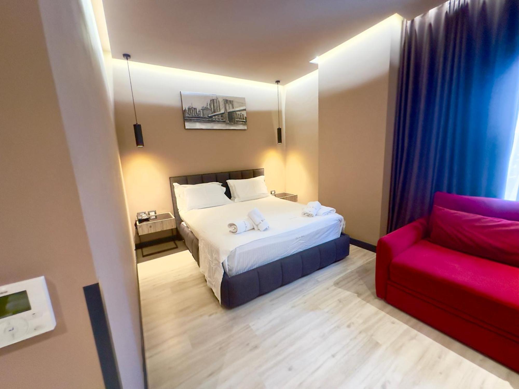 Hotel Olive Vlore Exterior photo